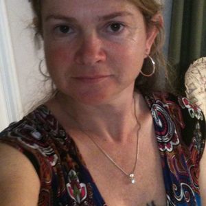 Meet your Posher, Dee